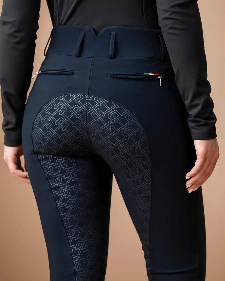 AAAllora#color_black