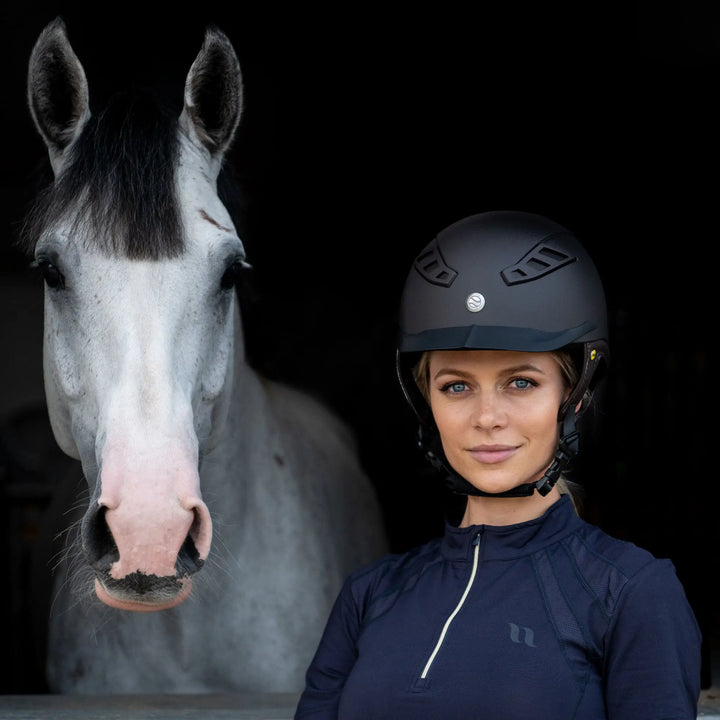 Back on Track Lynx Smooth Top Helmet with MIPS Back on Track