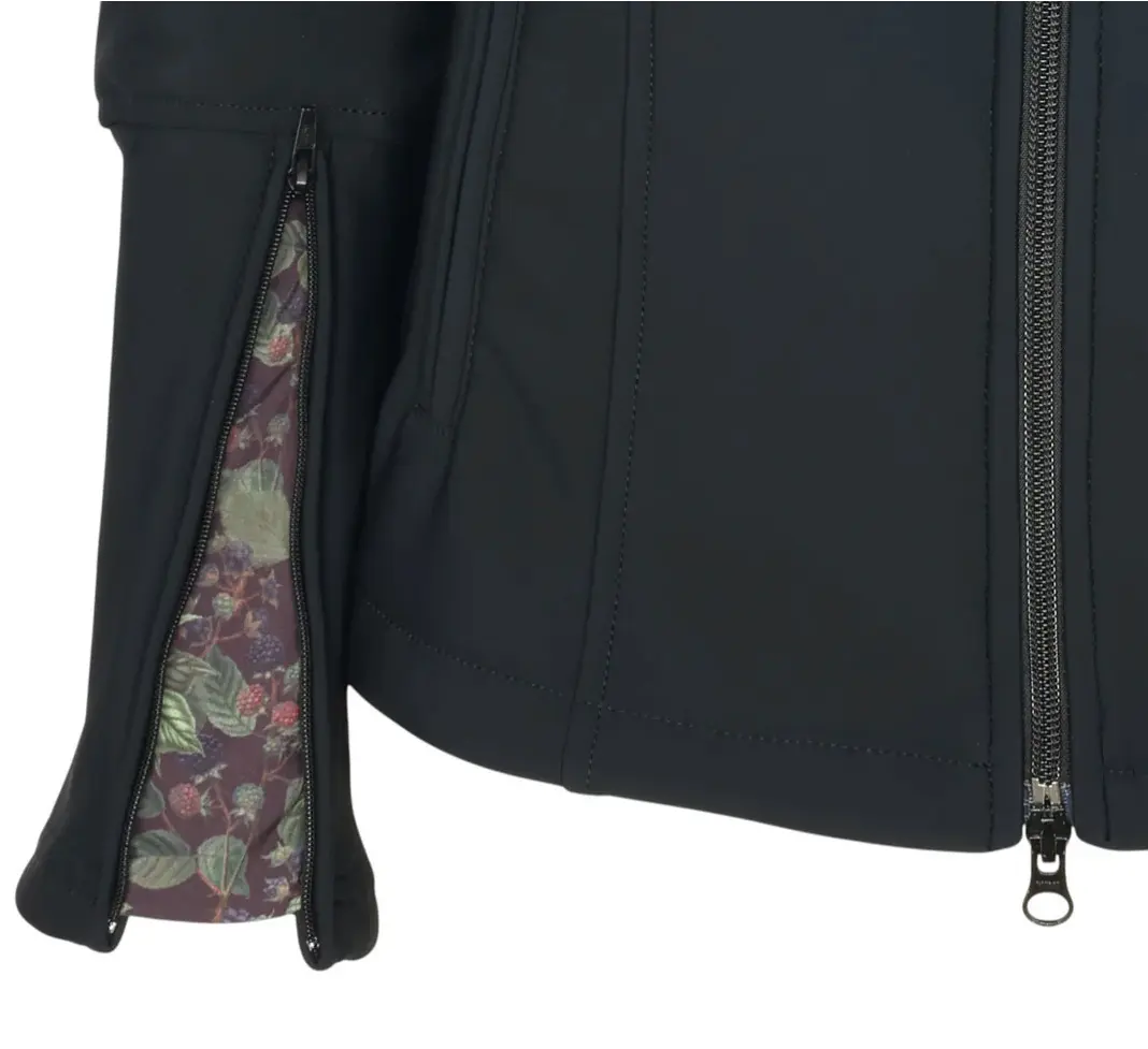 DBeveryday#color_black-blackberry-daze