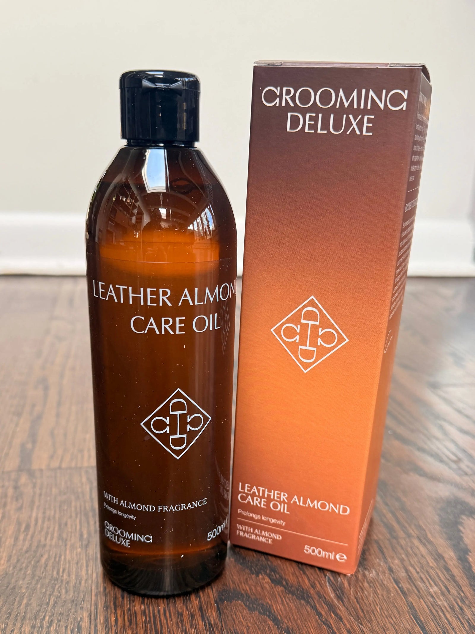 Grooming Deluxe Leather Almond Care Oil Kentucky Horsewear