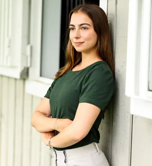 Equisitehallie