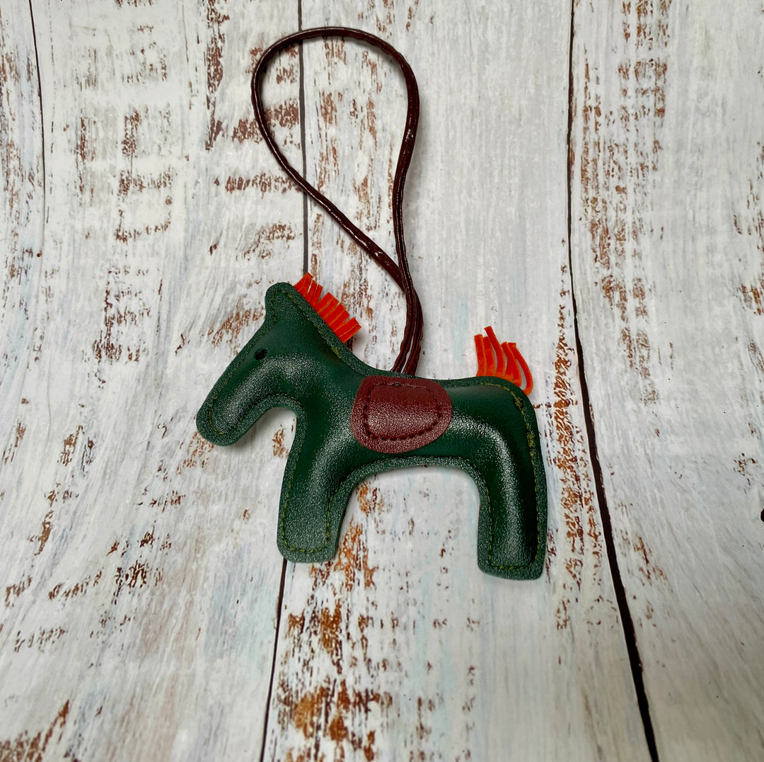 Pony charm hunter green