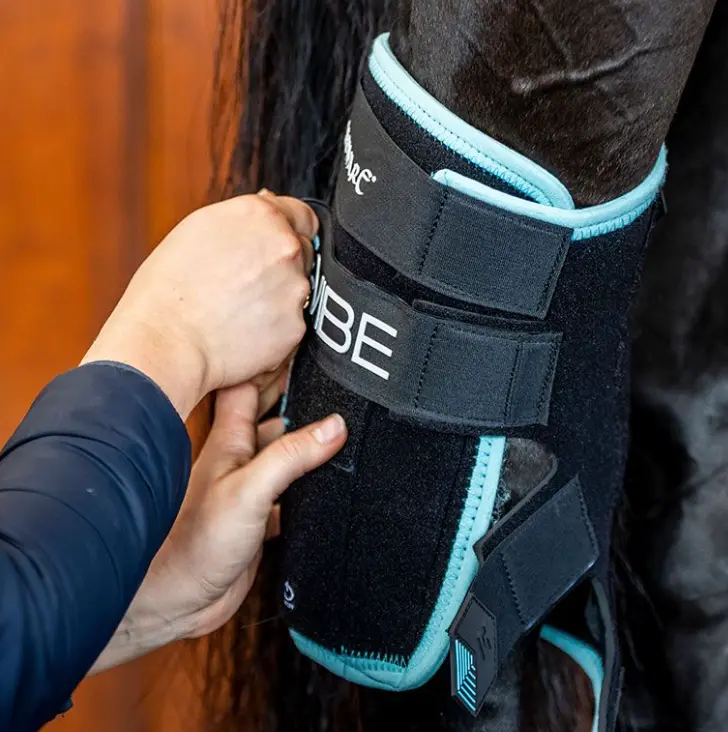 Ice Vibe® Hock Wraps Horseware