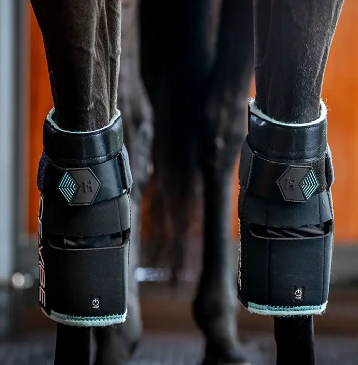 Ice Vibe® Knee Wraps Horseware