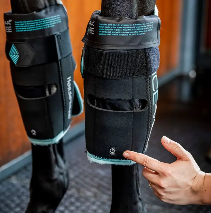 Ice Vibe® Knee Wraps Horseware