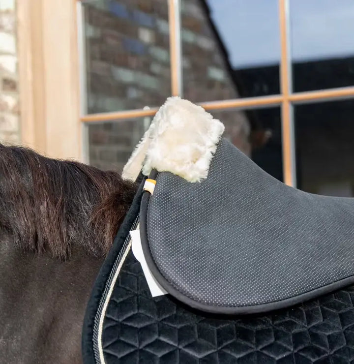 Kentucky Sheepskin Half Pad Anatomic Absorb Kentucky Horsewear # color_black-natural