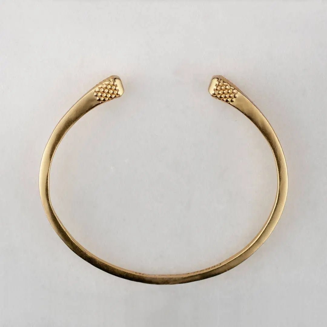 Lucky Nail - Blacksmith Horseshoe Cuff Bracelet in Gold URBAN-EQUESTRIAN