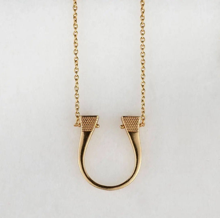 Lucky Nail - Horseshoe Nail Equestrian Necklace in Gold URBAN-EQUESTRIAN