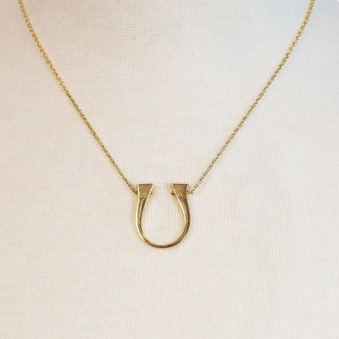 Lucky Nail - Horseshoe Nail Equestrian Necklace in Gold URBAN-EQUESTRIAN
