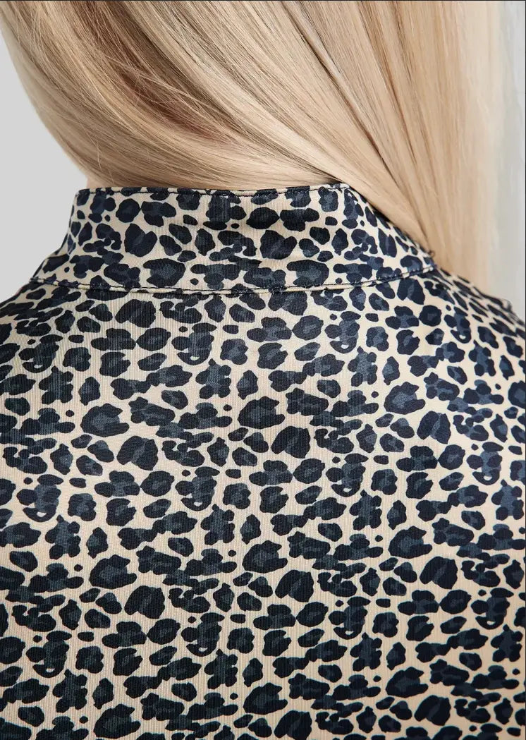 MoLeonora Leo Print Training Top Montar