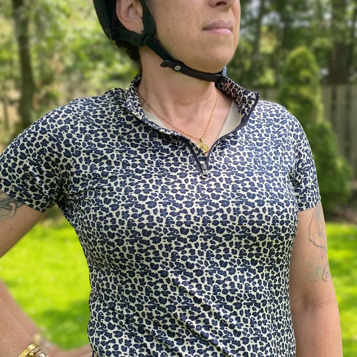 MoLeonora Leo Print Training Top Montar