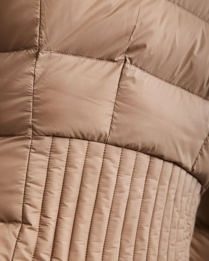 Montar MoAthena Refined Down Jacket - Latte Montar