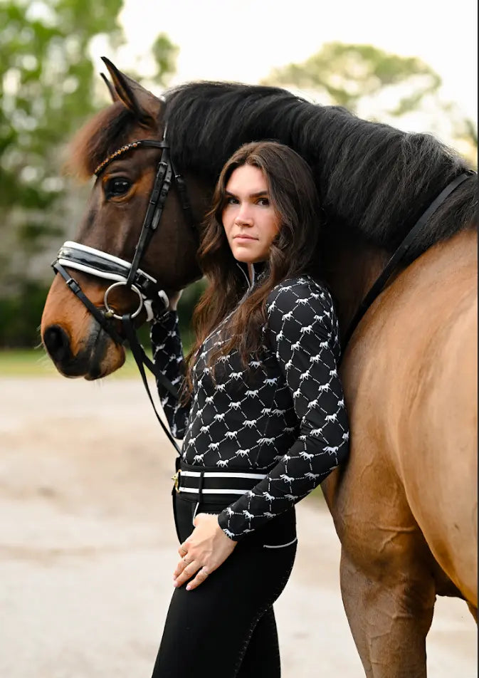 Novella Logo Sport Zip Long Sleeve Novella
