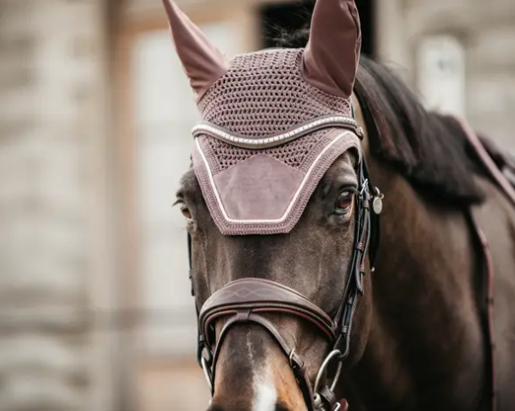 Fly Veil Bonnet Wellington Velvet Collection#color_light-plum