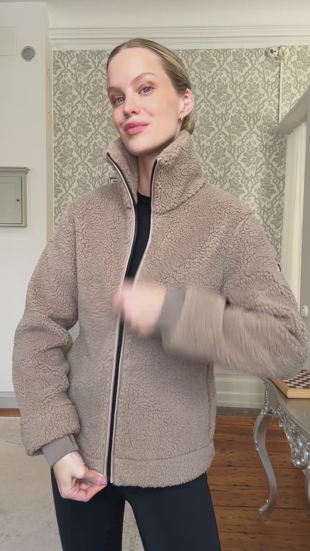 Equestrian Stockholm Teddy Fleece Jacket - Sand